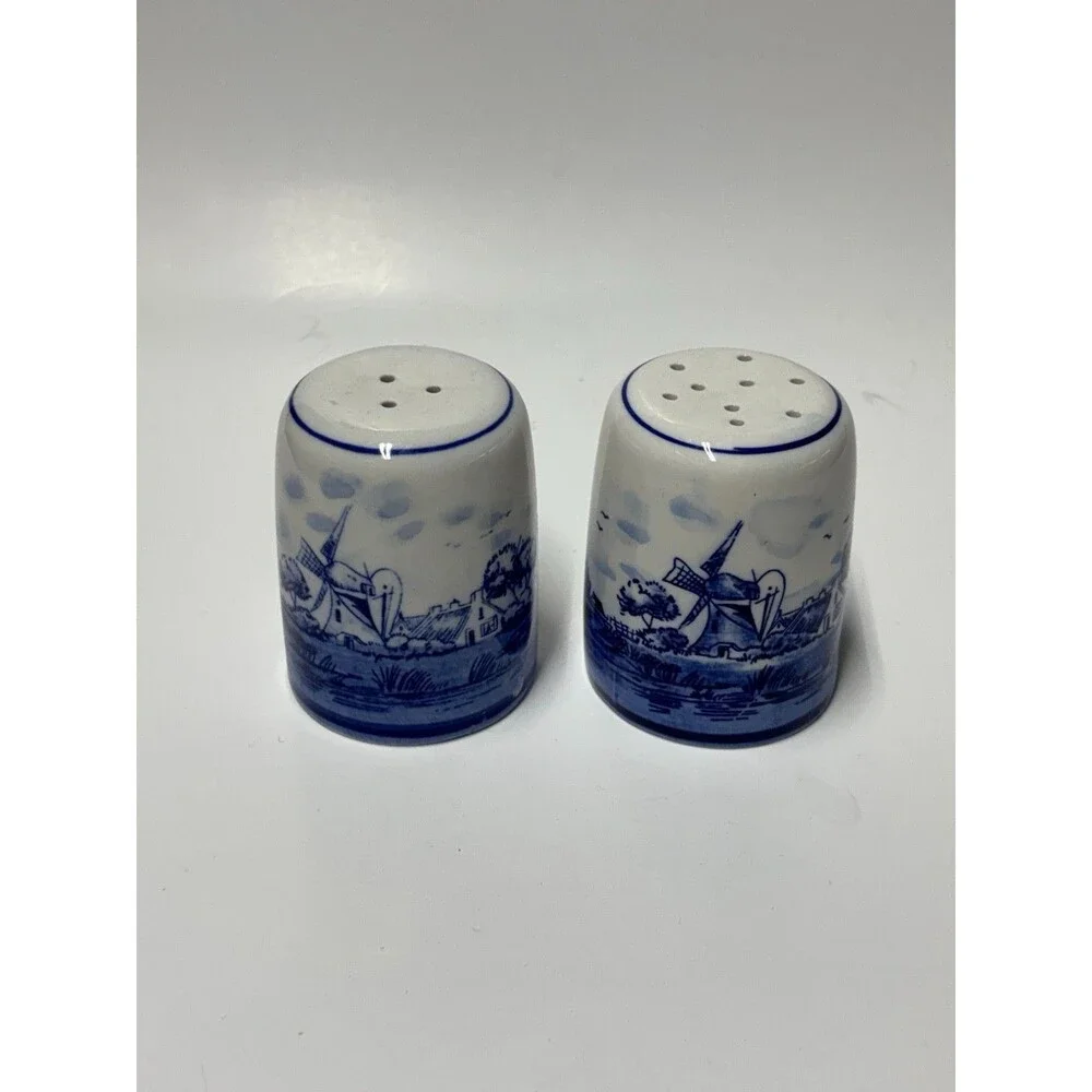 Vintage Delft Blue Hand Painted Dutch Windmill Salt & Pepper Shakers Holland set